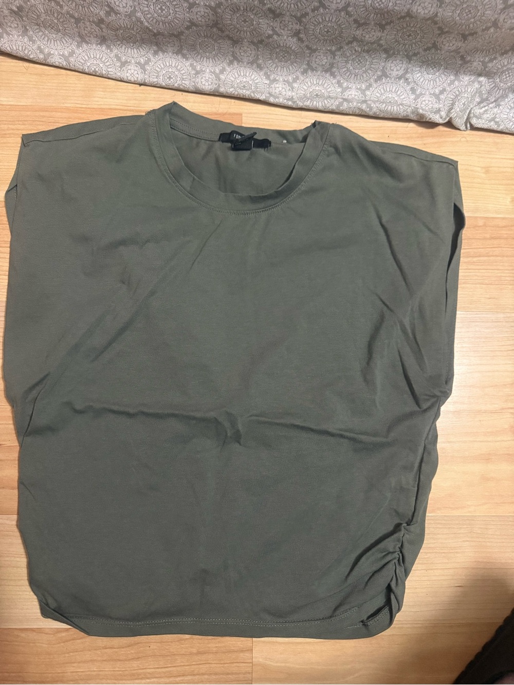 Forever 21 Olive Green Short Sleeve Tee